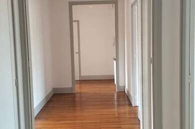 Appartement 4 pièces 2450 €