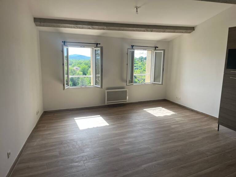 Appartement de 60m2 à louer sur La Verdière — photo 1