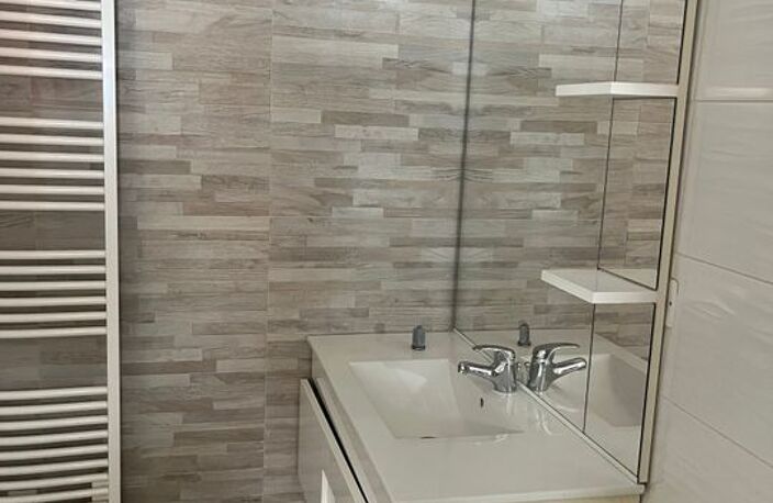 Appartement de 60m2 à louer sur La Verdière — photo 3