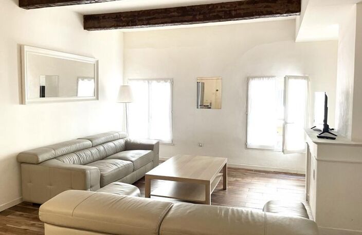 Appartement de 95m2 à louer sur Marseille 01 — photo 2