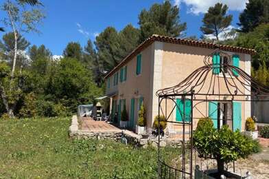Maison 7 pièces 3250 €