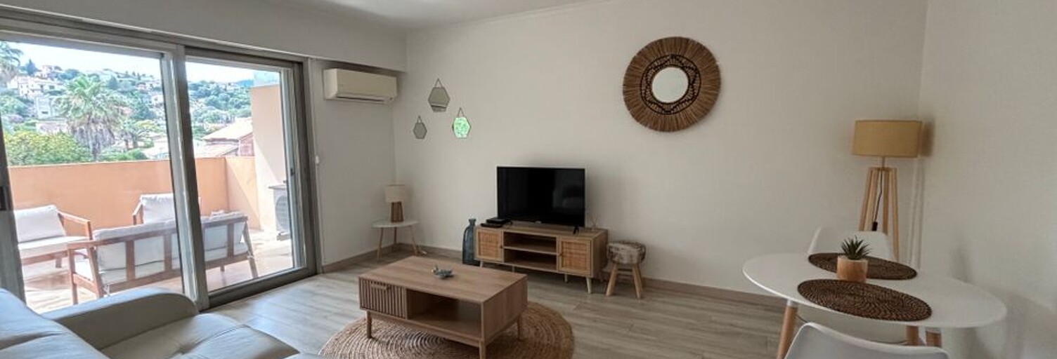 Appartement 1 Pièce 30 m² à louer à Mandelieu-la-Napoule (06210)