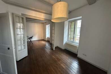 Appartement 4 pièces 750 €