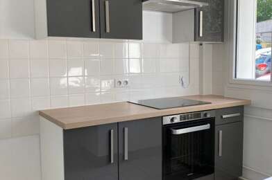 Appartement 3 pièces 740 €