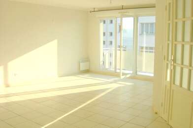 Appartement 3 pièces 770 €