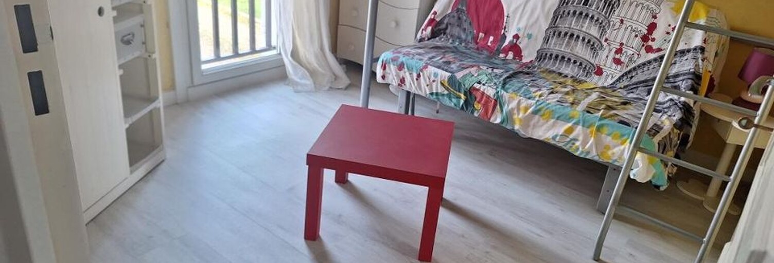 Appartement 1 Pièce 9 m² à louer à Saint-Jean-de-la-Ruelle (45140)