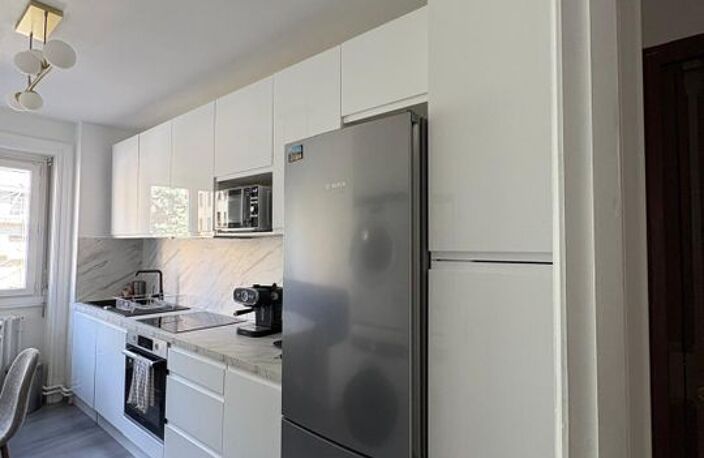 Appartement de 98m2 à louer sur Lyon 02 — photo 4