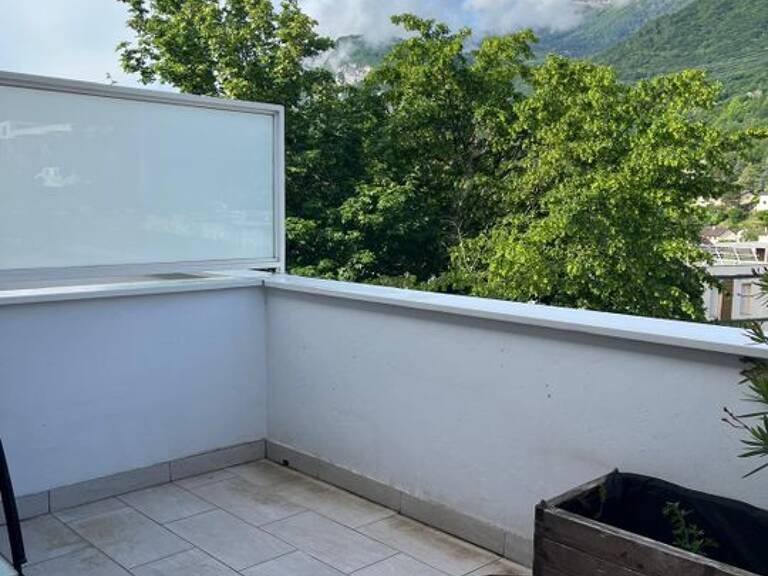 Appartement de 73m2 à louer sur Claix — photo 1