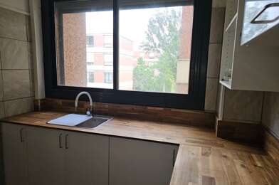 Appartement 4 pièces 1110 €