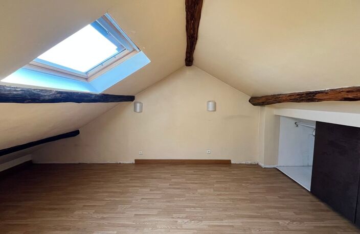 Appartement de 52m2 à louer sur Le Raincy — photo 3