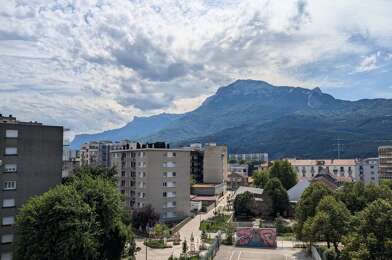 Appartement 4 pièces 1350 €