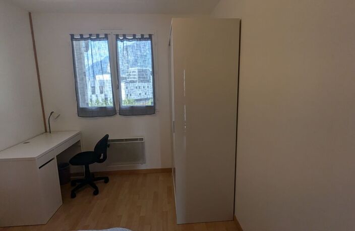 Appartement de 79m2 à louer sur Grenoble — photo 4