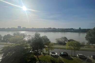 Appartement 5 pièces 1200 €