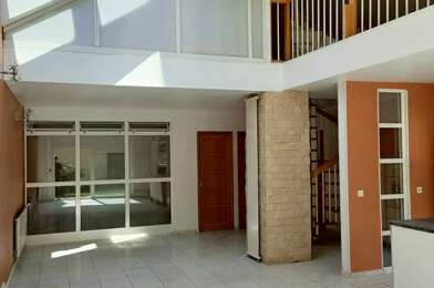 Maison 6 pièces 950 €