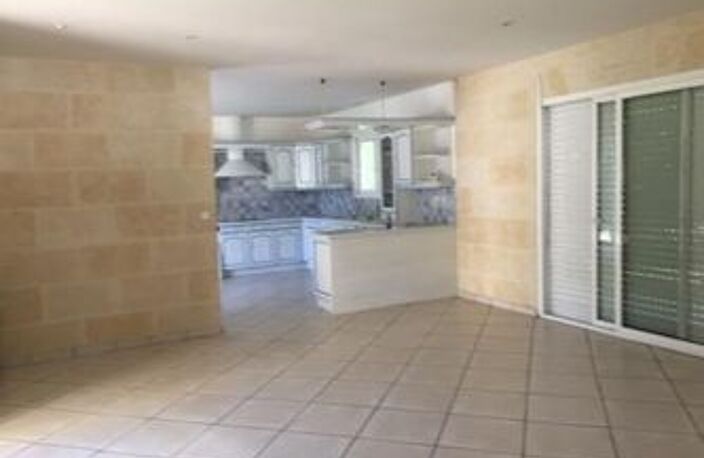 Maison de 180m2 à louer sur Léognan — photo 5