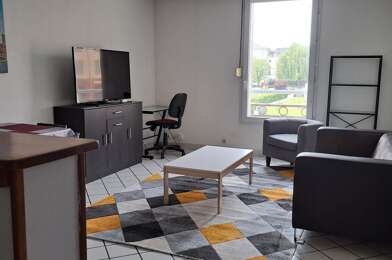 Appartement 3 pièces 700 €