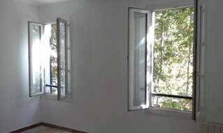 Appartement 1 Pièce 33 m² à louer à Saint-Cyr-sur-Mer (83270)