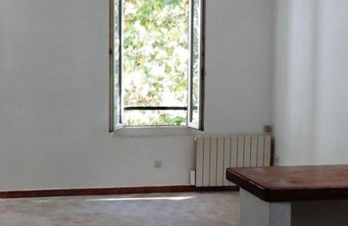 Studio de 33m2 à louer sur Saint-Cyr-sur-Mer — photo 2
