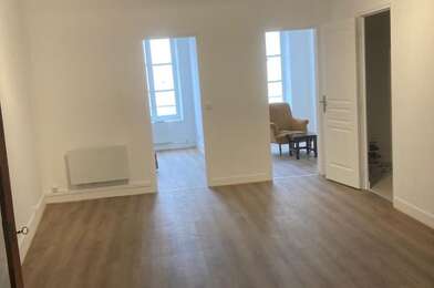Appartement 3 pièces 750 €
