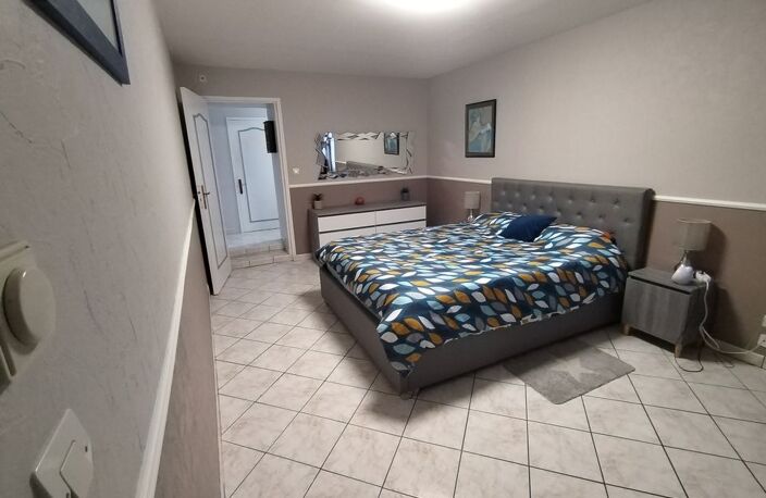 Maison de 180m2 à louer sur Villaines-sous-Lucé — photo 2