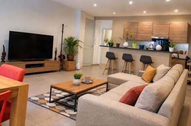 Appartement 5 pièces 960 €