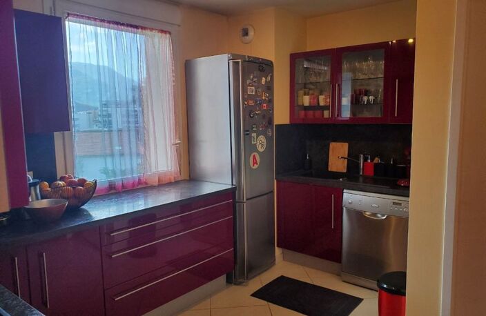 Appartement de 86m2 à louer sur Grenoble — photo 3