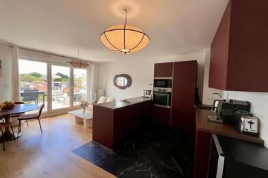 Appartement 5 pièces 1350 €