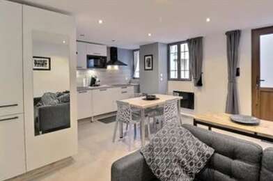 Appartement 2 pièces 1055 €