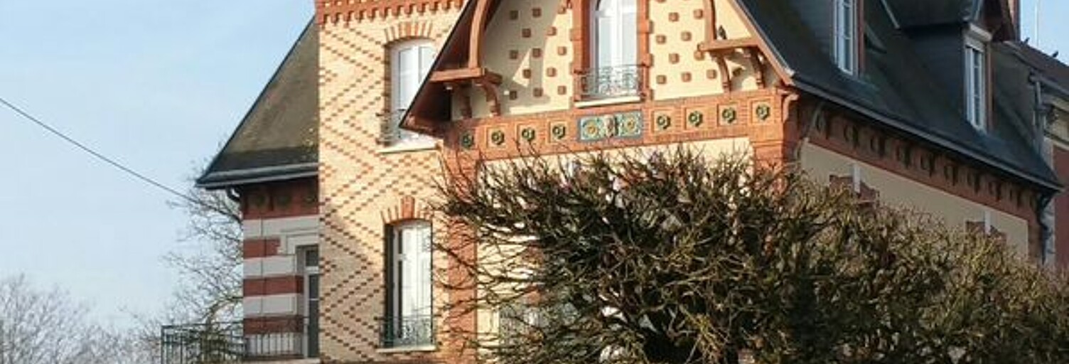 Maison 7 Pièces 240 m² à louer à Montereau-Fault-Yonne (77130)