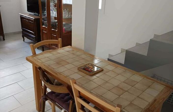 Studio de 35m2 à louer sur Châteauneuf-le-Rouge — photo 4
