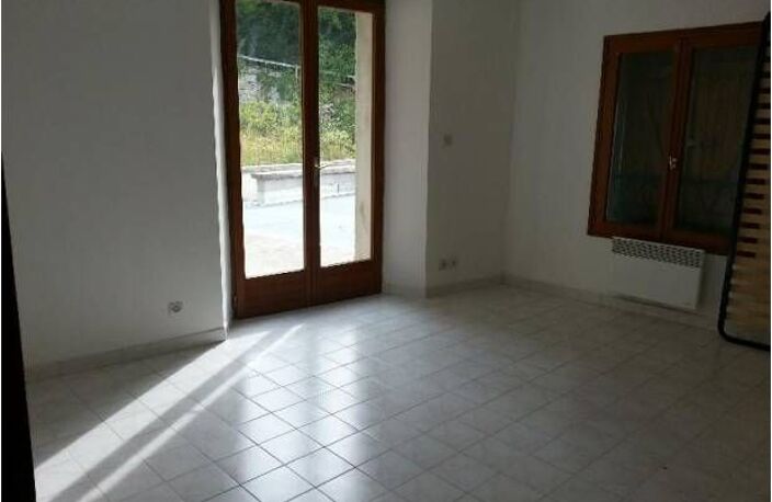 Maison de 100m2 à louer sur Blaincourt-lès-Précy — photo 3