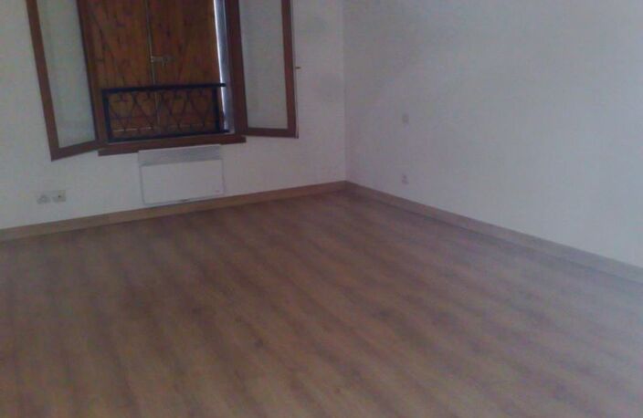 Maison de 100m2 à louer sur Blaincourt-lès-Précy — photo 4