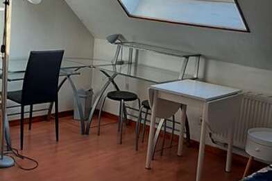 Appartement 1 pièces 300 €