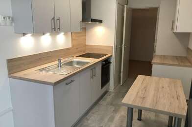 Appartement 3 pièces 900 €