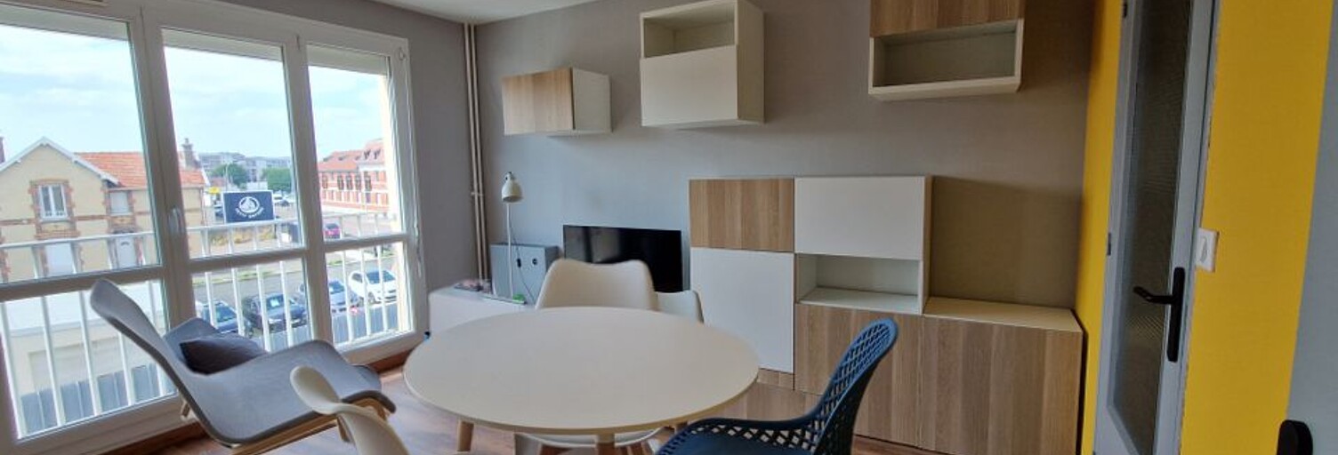 Appartement 1 Pièce 27 m² à louer à Saint-Julien-les-Villas (10800)