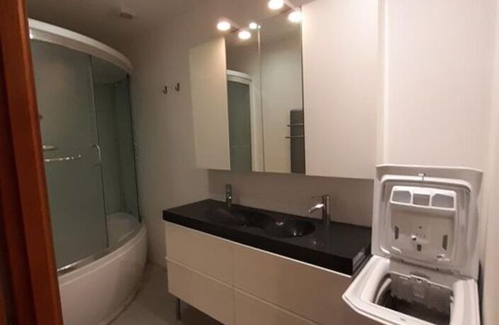 Appartement de 105m2 à louer sur La Madeleine — photo 4