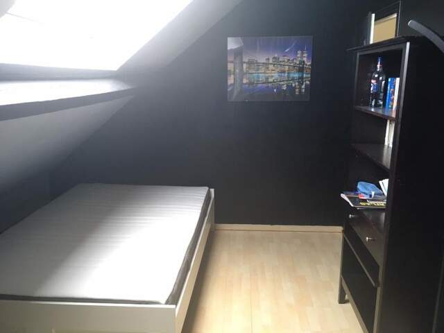 Chambre de 12m2 à louer sur Tourcoing — photo du bien