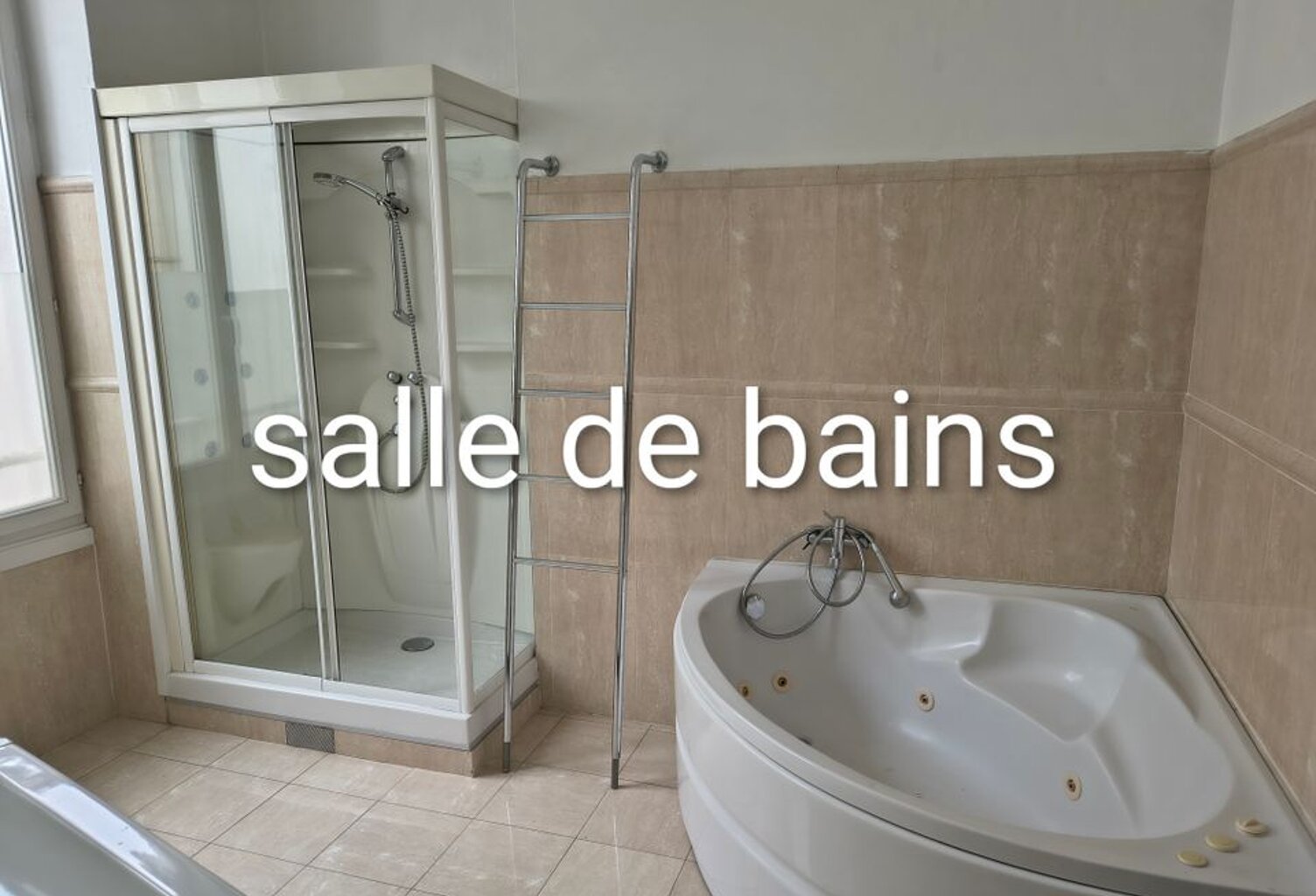 Appartement de 116m2 à louer sur Lyon 02 — photo 1