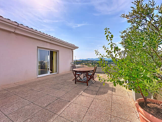 À vendre  T4 en Duplex 13013 Technopôle Château-Gombert, vue panoramique — photo du bien