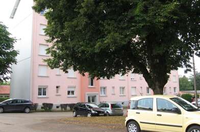 Appartement 3 pièces 780 €
