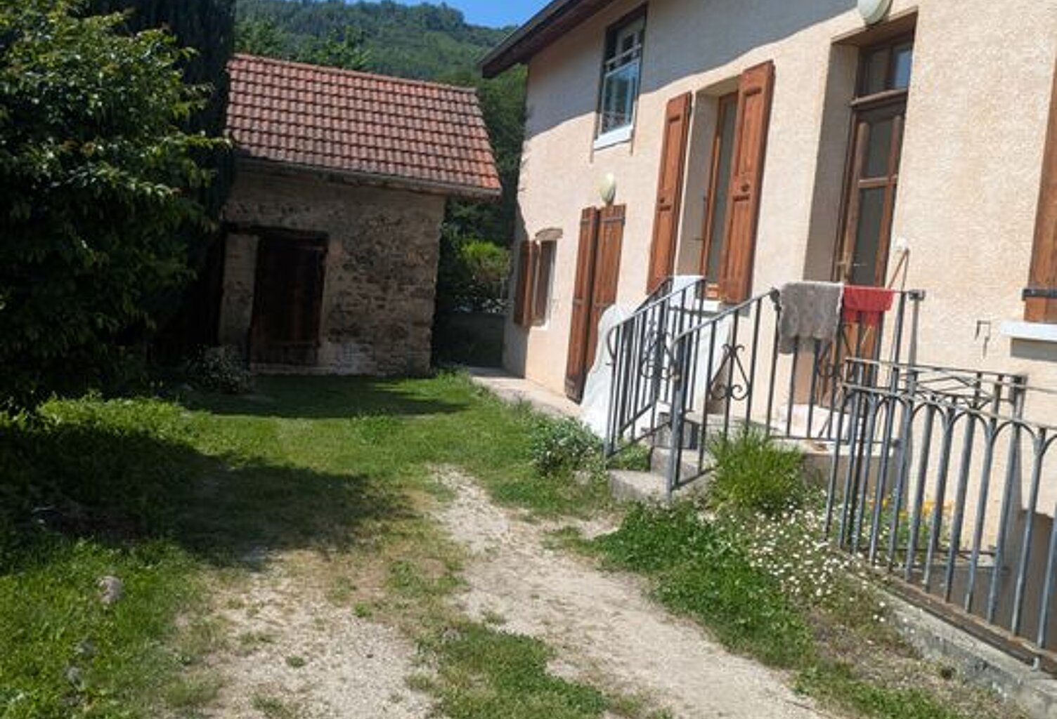 Maison de 80m2 à louer sur Vaulnaveys-le-Haut — photo 1