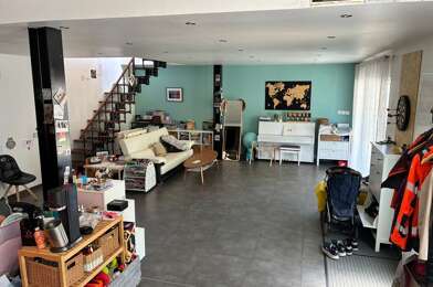 Maison 8 pièces 2600 €