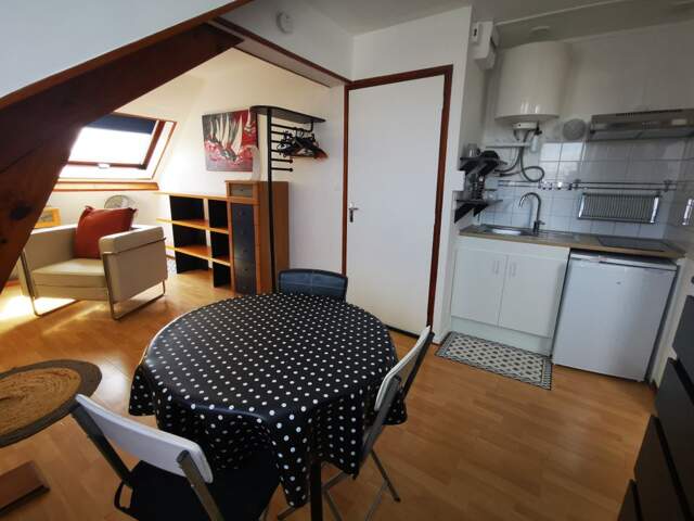 Chambre de 19m2 à louer sur Lens — photo du bien