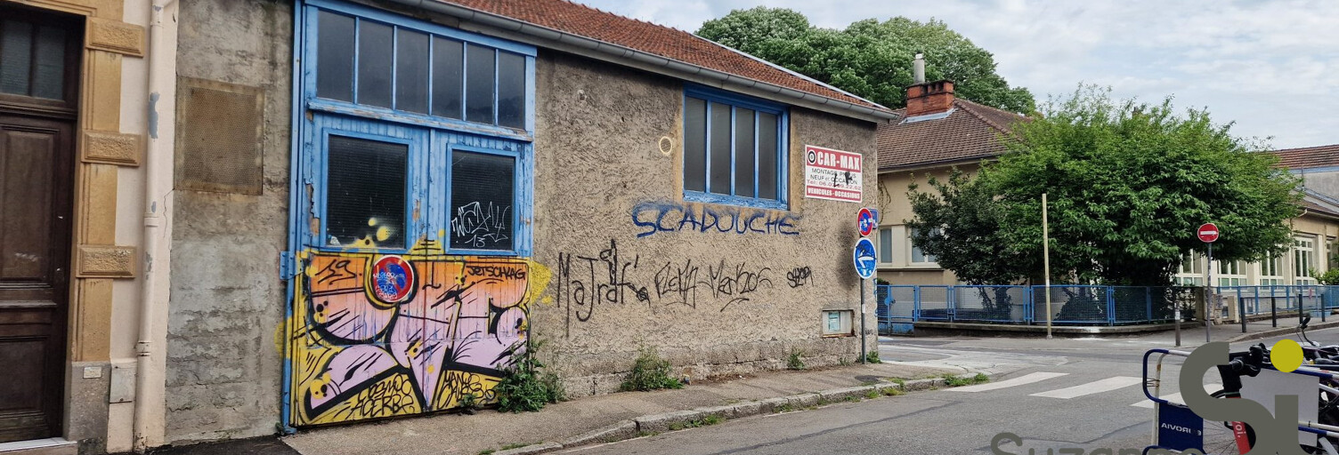 Immeuble  88 m² à vendre à Grenoble (38000)