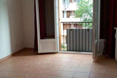 Appartement 3 pièces 730 €