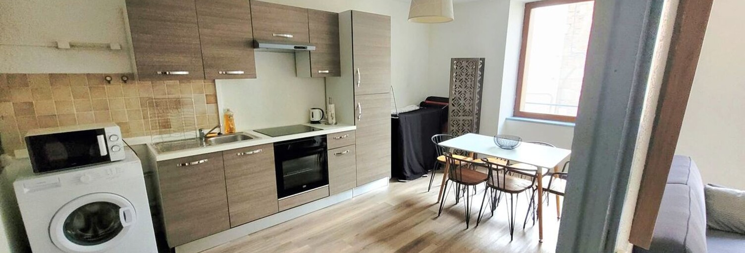 Appartement 2 Pièces 48 m² à louer à Saint-Sauveur-en-Rue (42220)