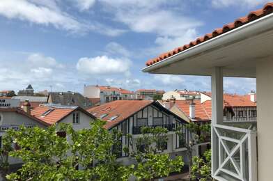 Appartement 3 pièces 825 €