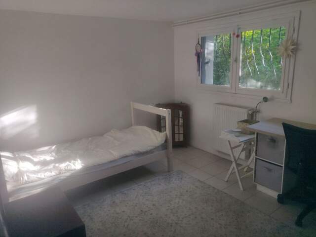 Chambre de 13m2 à louer sur Oullins — photo du bien
