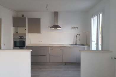 Appartement 3 pièces 710 €