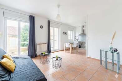 Appartement 3 pièces 700 €